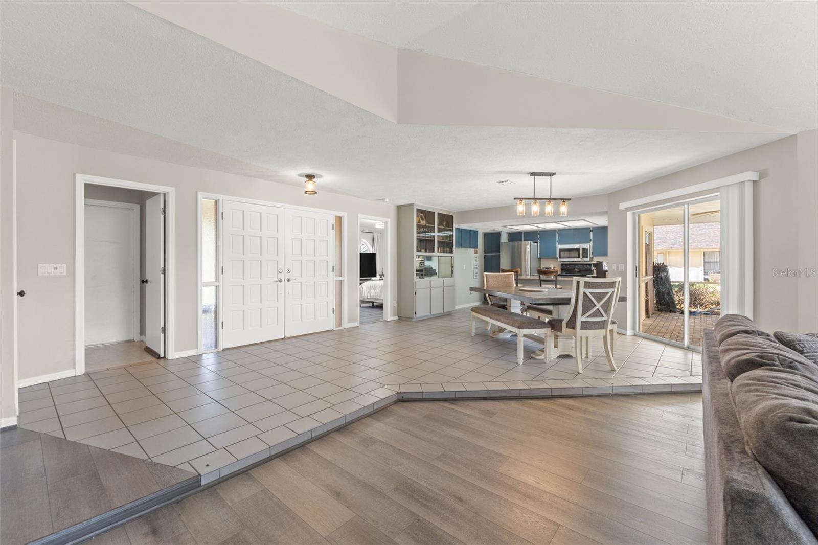 CITRUS HILLS 1ST ADD - Residential