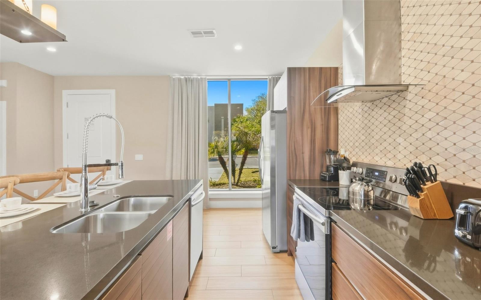 MAGIC VILLAGE RESORT 2 - Residential