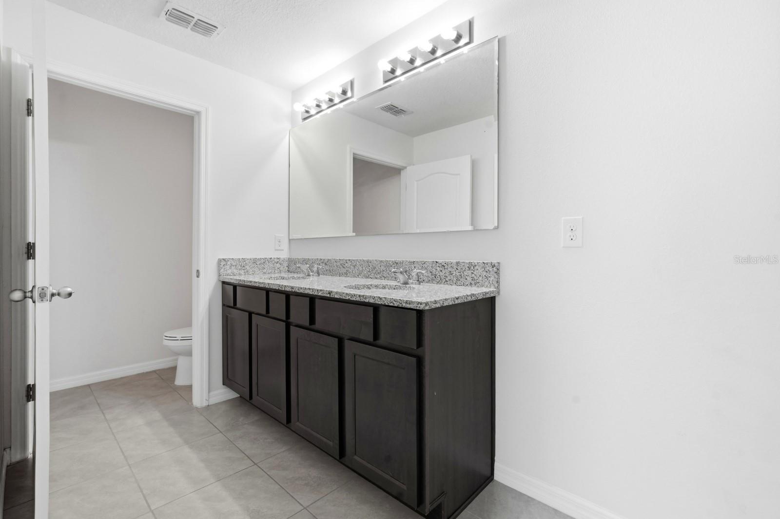 CORNERSTONE GROVE - Residential