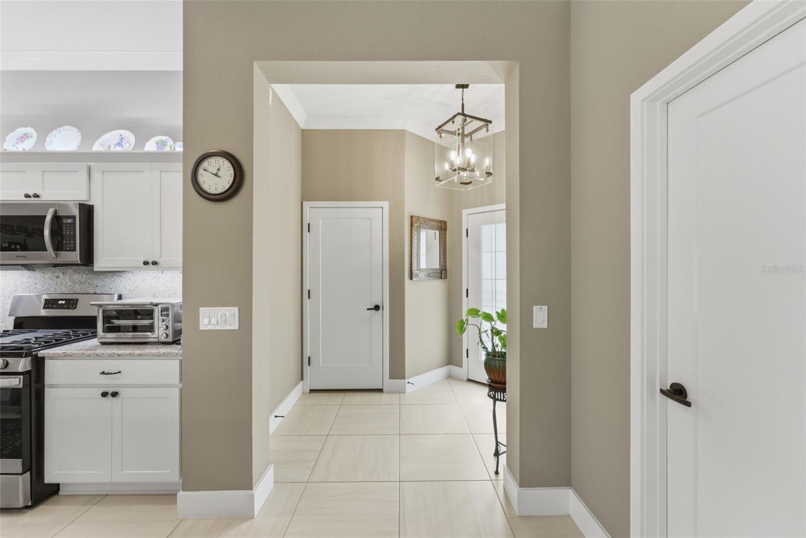 VILLAGES/SOUTHERN OAKS AVA VILLAGE - Residential