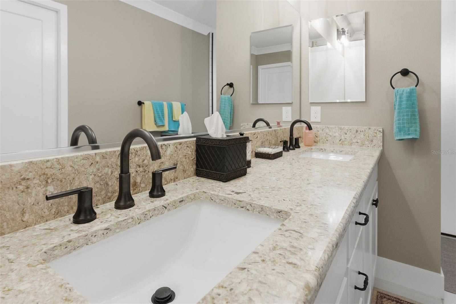 VILLAGES/SOUTHERN OAKS AVA VILLAGE - Residential