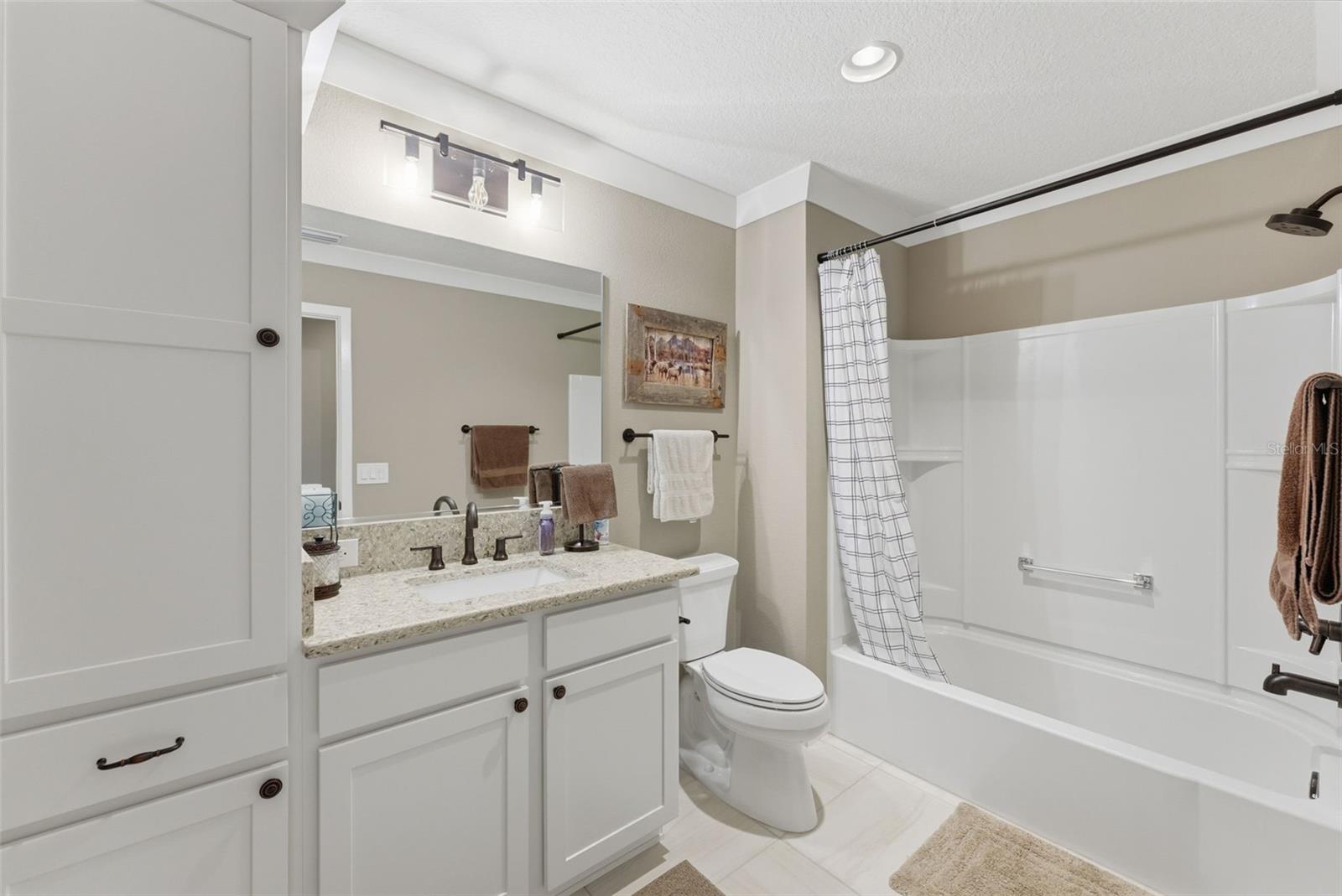 VILLAGES/SOUTHERN OAKS AVA VILLAGE - Residential