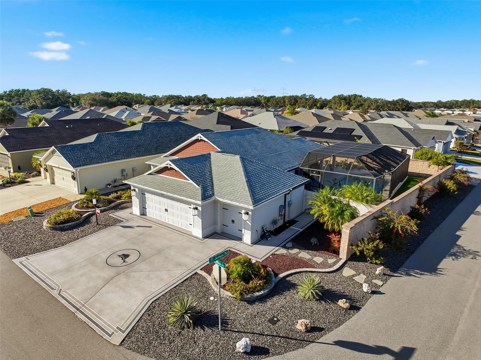 VILLAGES/SOUTHERN OAKS AVA VILLAGE - Residential