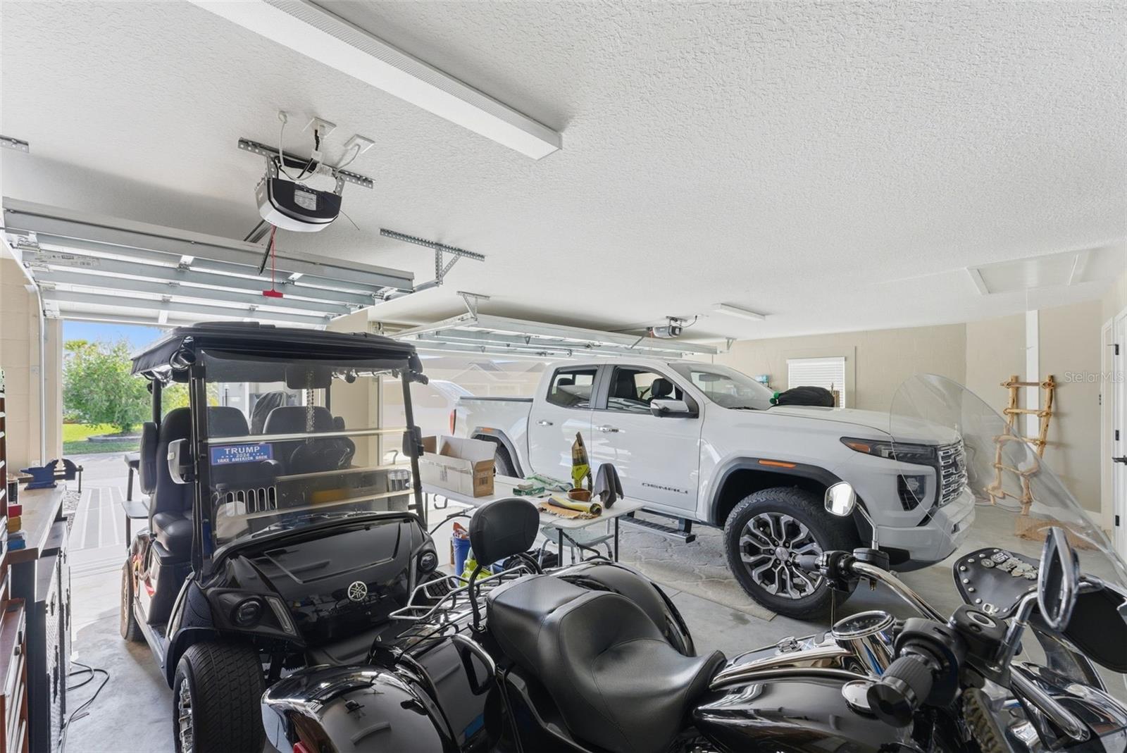 VILLAGES/SOUTHERN OAKS AVA VILLAGE - Residential