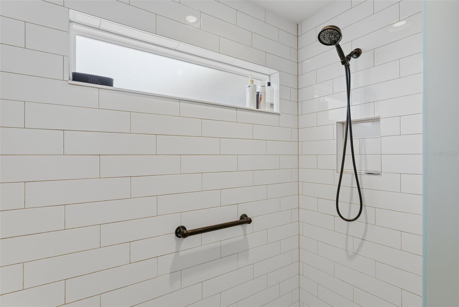 VILLAGES/SOUTHERN OAKS AVA VILLAGE - Residential