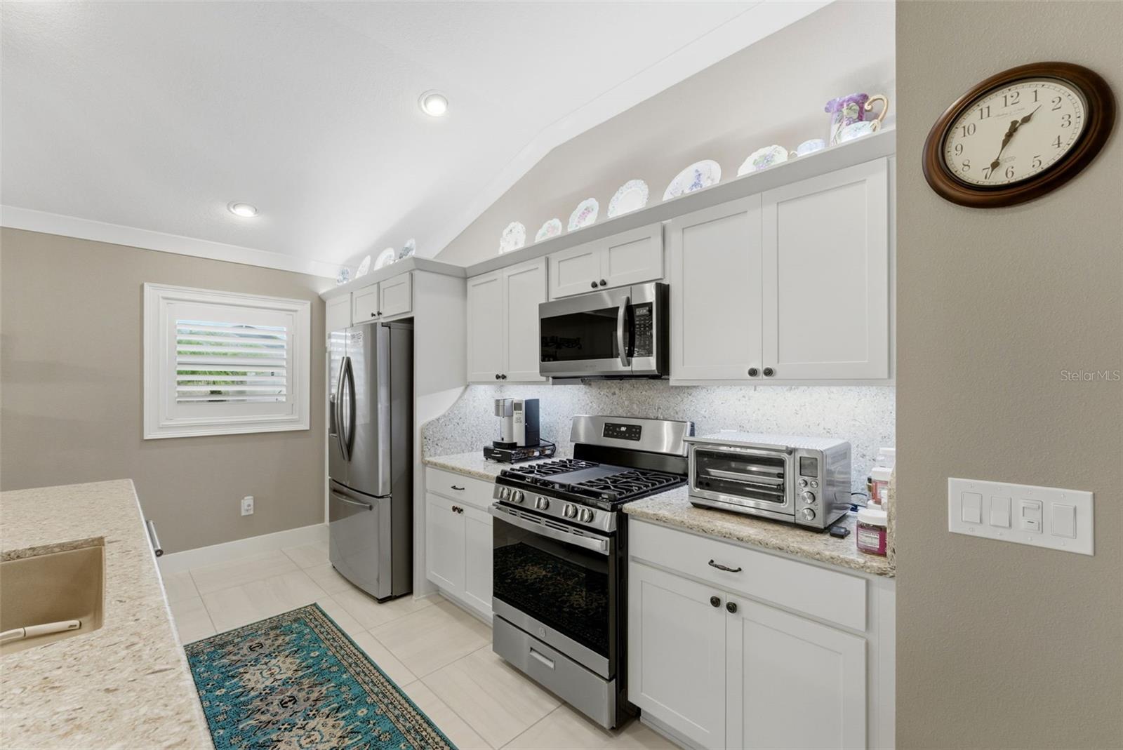 VILLAGES/SOUTHERN OAKS AVA VILLAGE - Residential