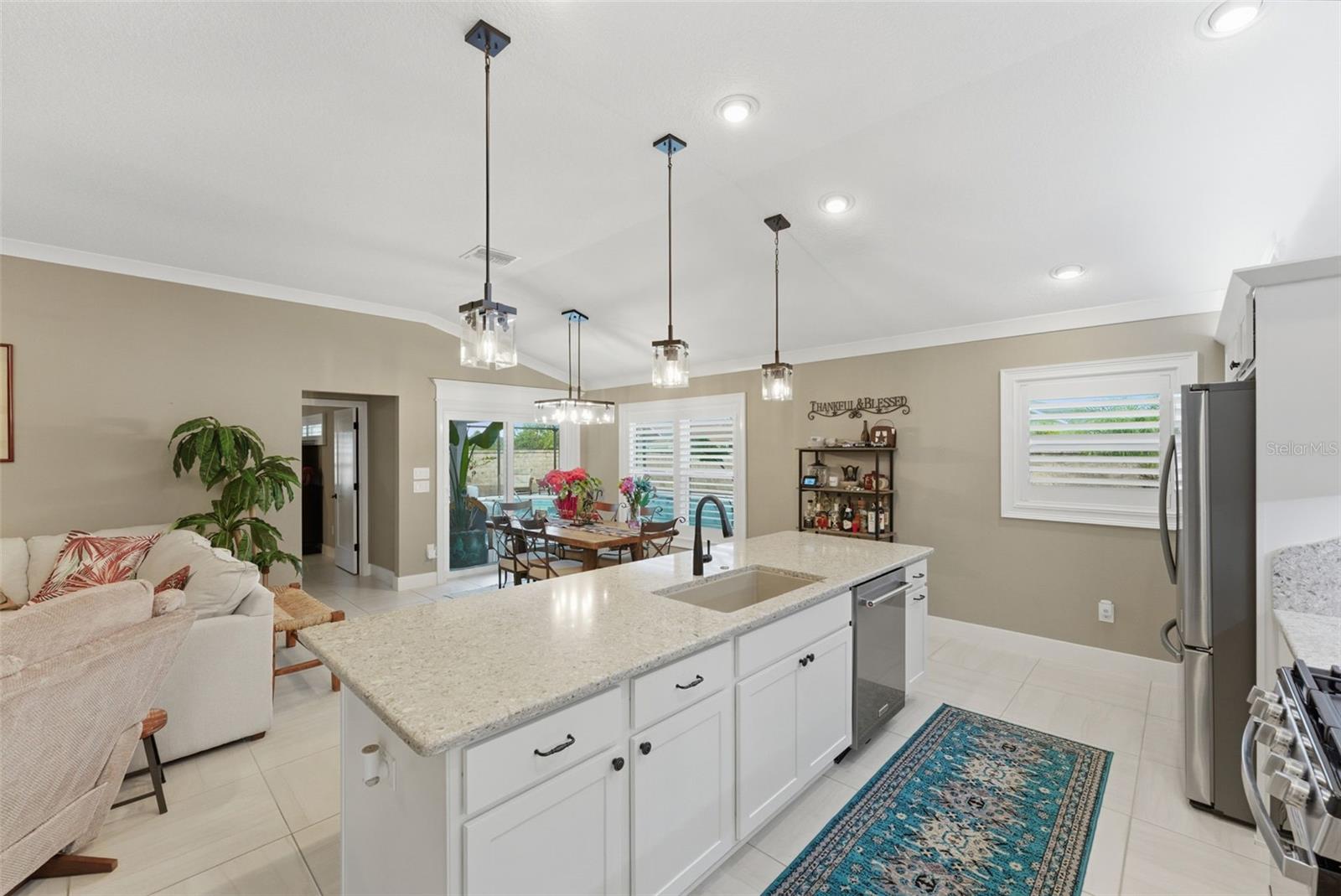 VILLAGES/SOUTHERN OAKS AVA VILLAGE - Residential