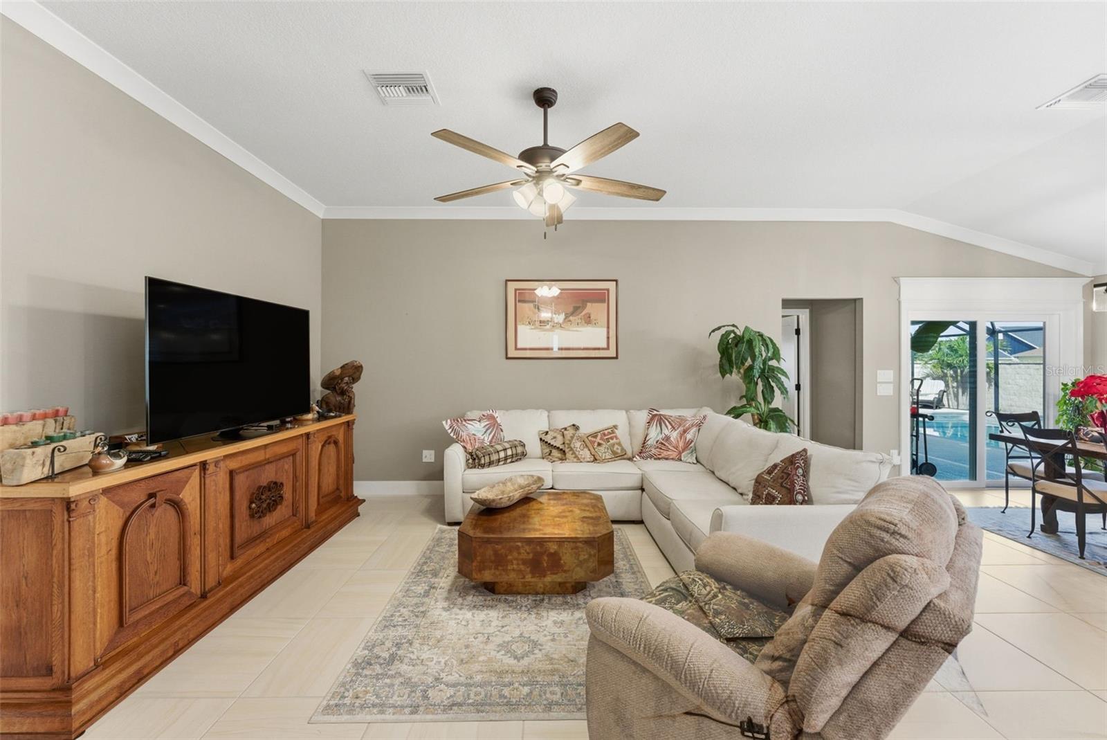 VILLAGES/SOUTHERN OAKS AVA VILLAGE - Residential