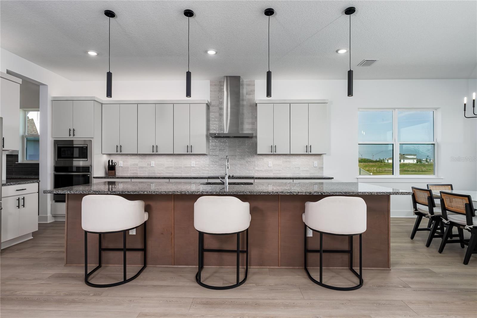 PARRISH LAKES - Residential Lease