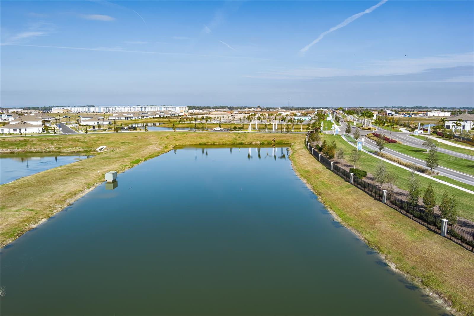 PARRISH LAKES - Residential Lease