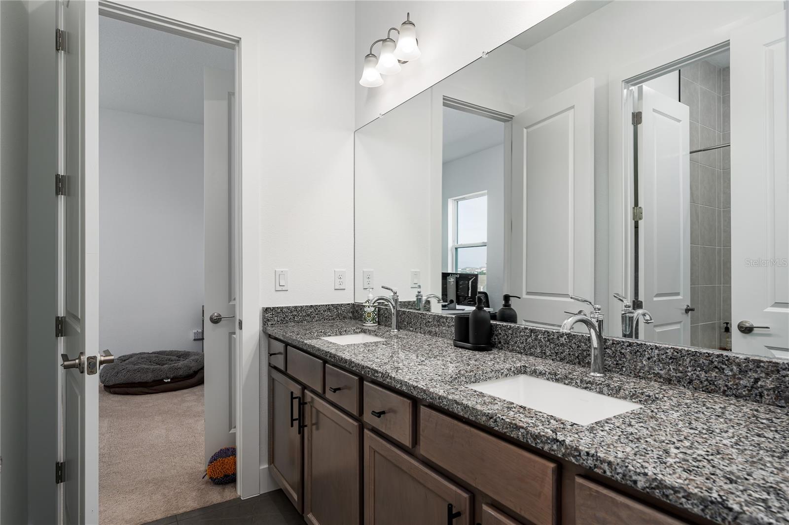 PARRISH LAKES - Residential Lease