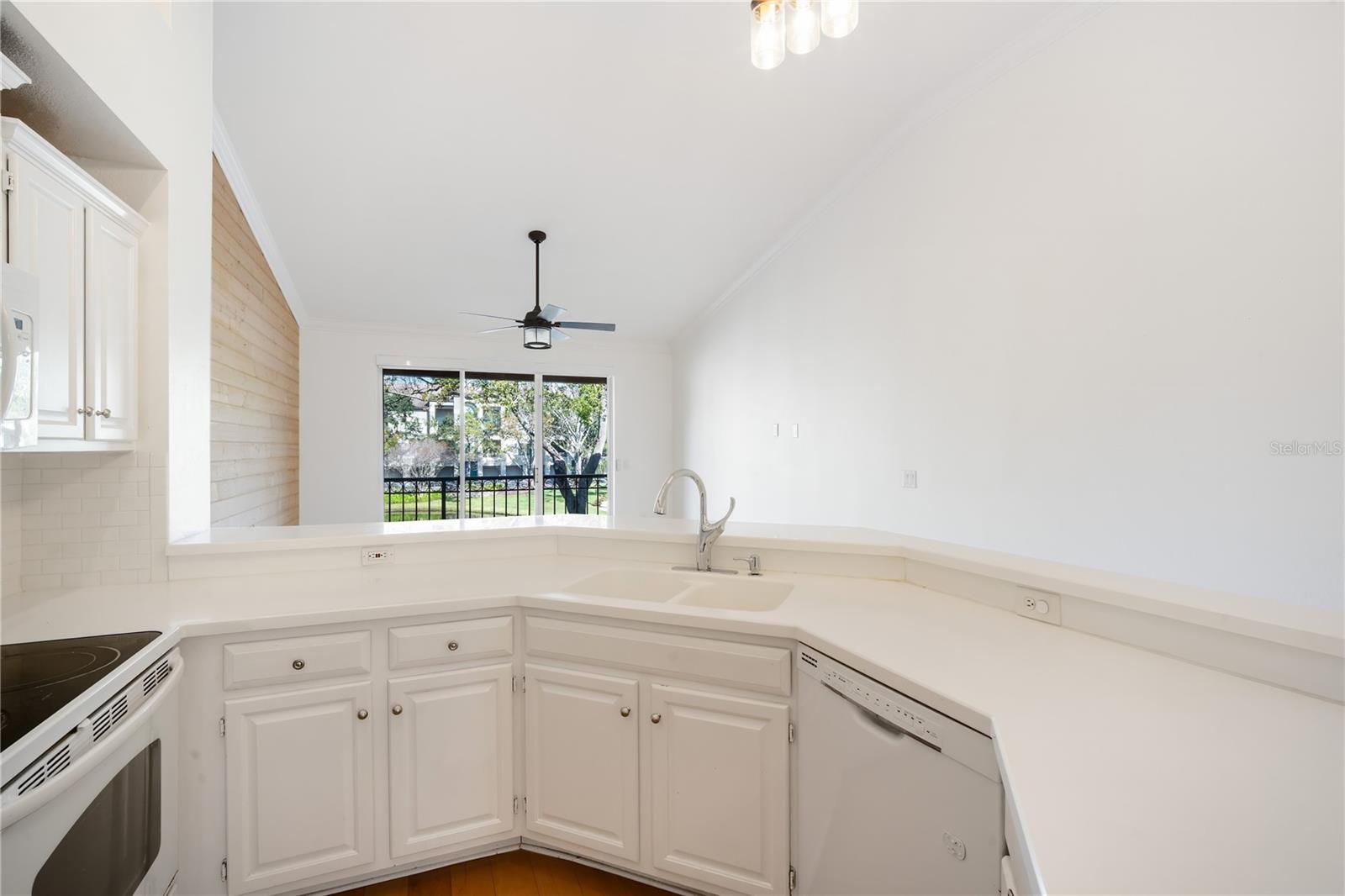 ISLAND WALK A CONDO - Residential Lease