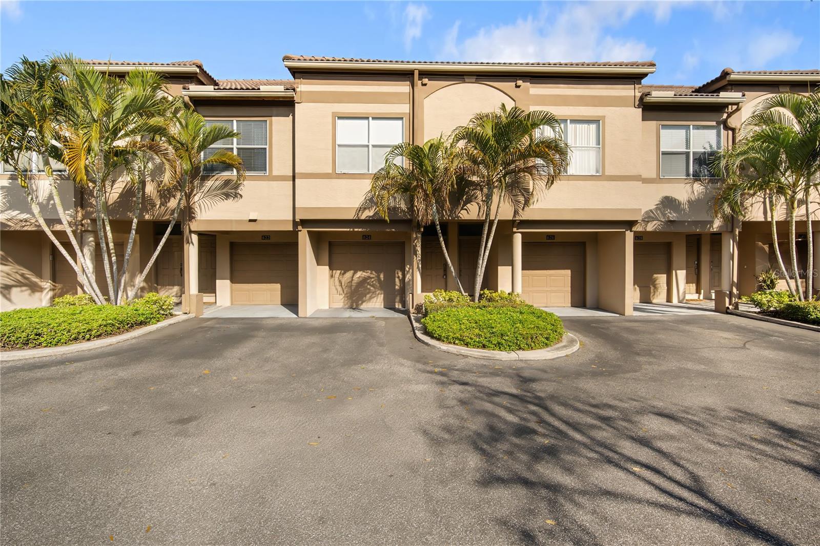 ISLAND WALK A CONDO - Residential Lease