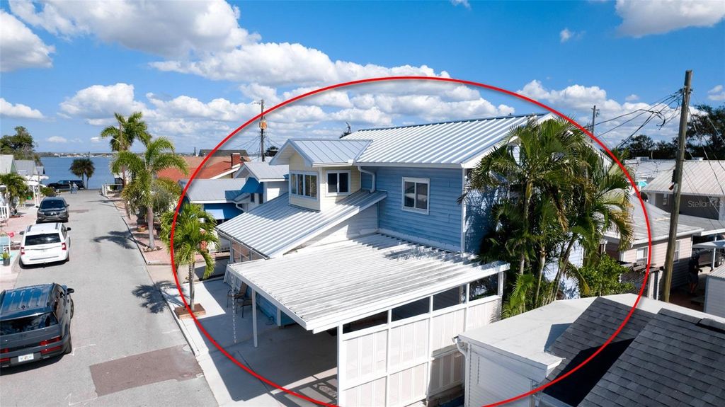 Photo of 3 Columbia Street, Bradenton, FL 34208 (MLS # A4679876)