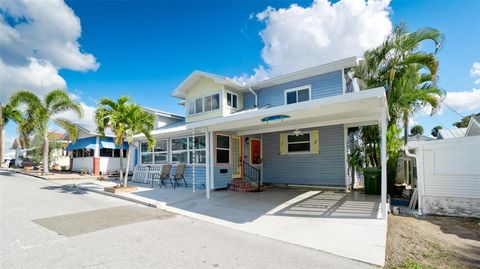 Photo of 3 Columbia Street, Bradenton, FL 34208 (MLS # A4679876)