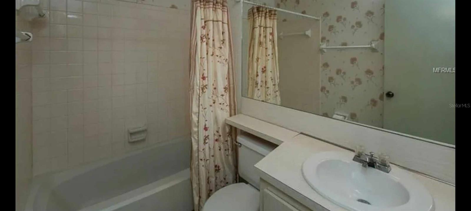 HIAWASSEE HILLS - Residential