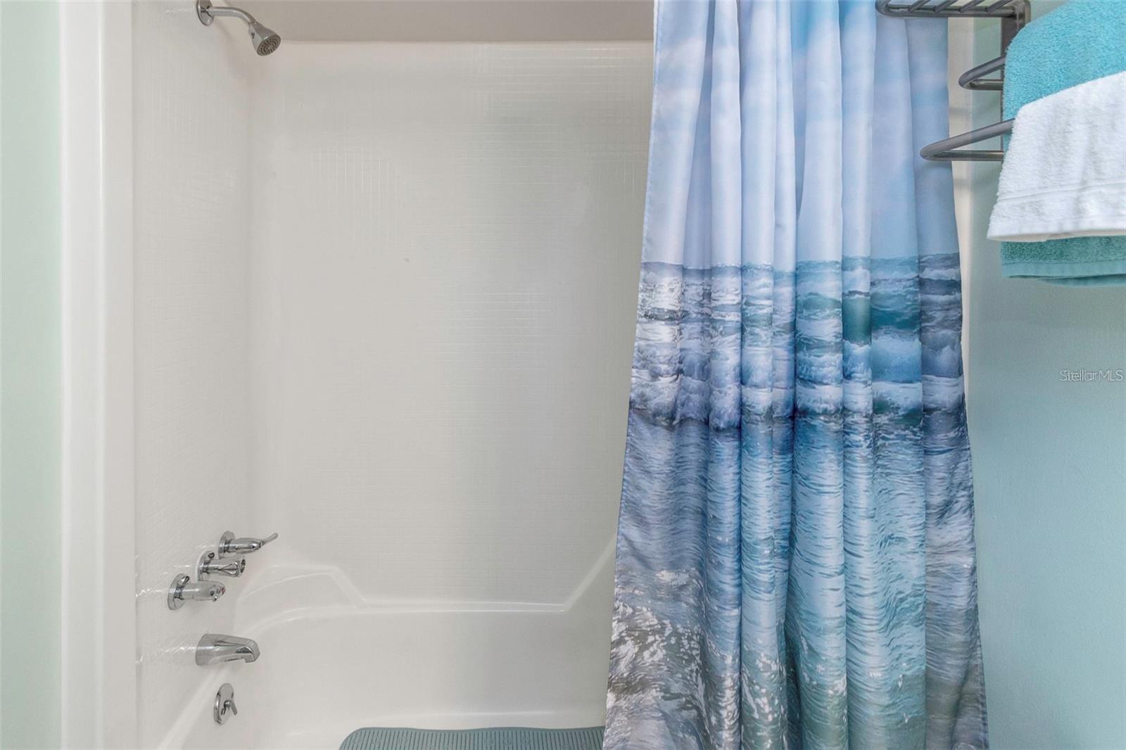 HEATHER LAKE APTS CONDO - Residential Lease