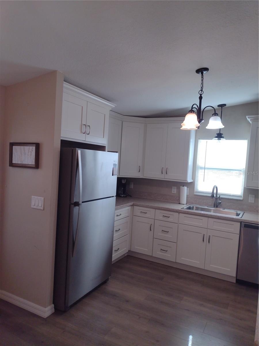 LADY LAKE ORANGE BLOSSOM GARDENS UNIT 09 - Residential Lease