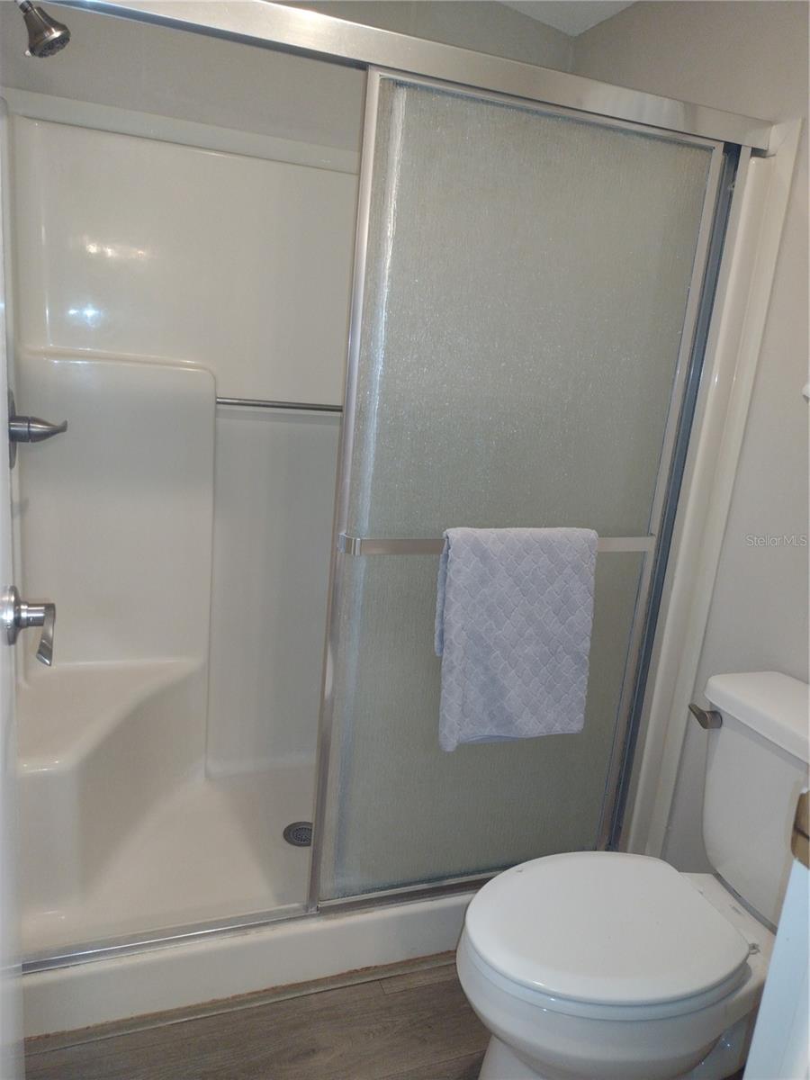 LADY LAKE ORANGE BLOSSOM GARDENS UNIT 09 - Residential Lease