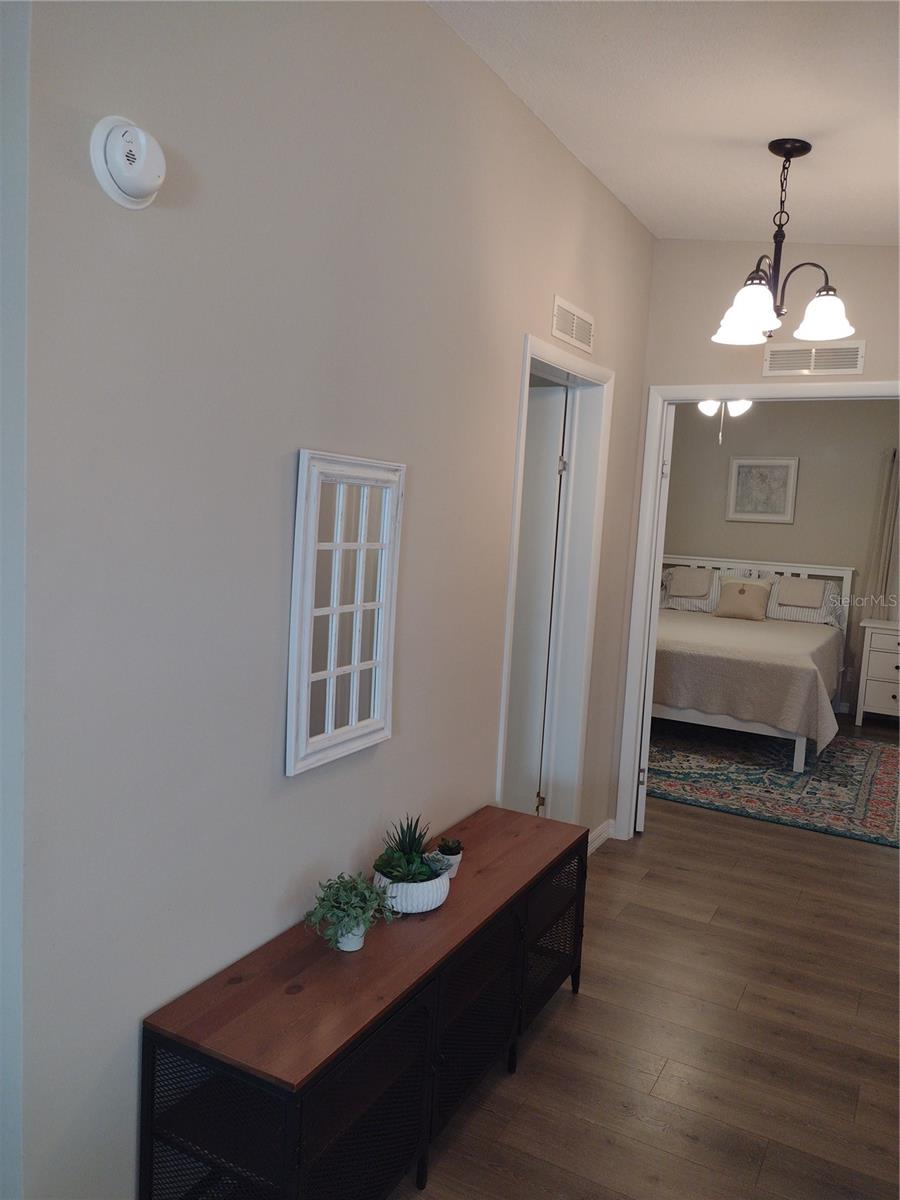 LADY LAKE ORANGE BLOSSOM GARDENS UNIT 09 - Residential Lease