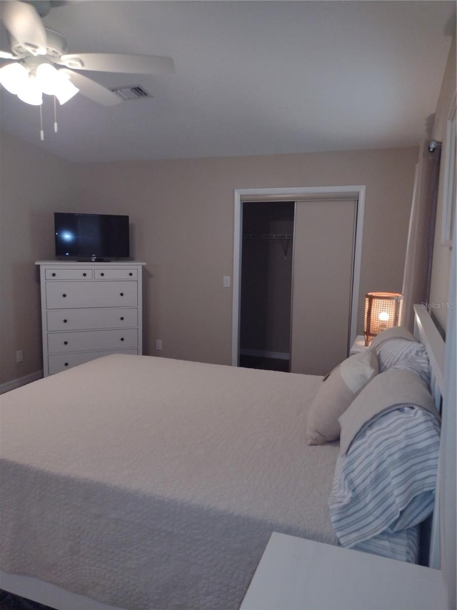 LADY LAKE ORANGE BLOSSOM GARDENS UNIT 09 - Residential Lease