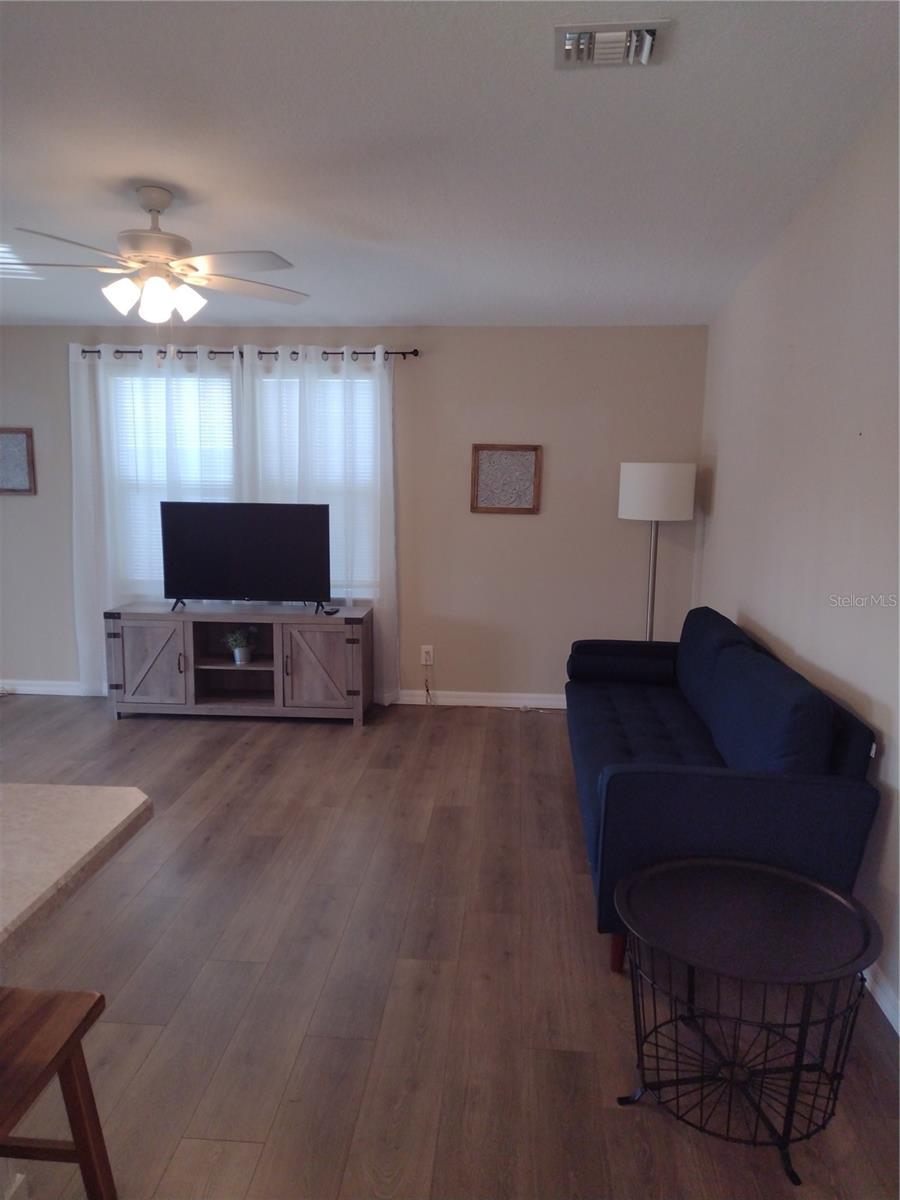 LADY LAKE ORANGE BLOSSOM GARDENS UNIT 09 - Residential Lease