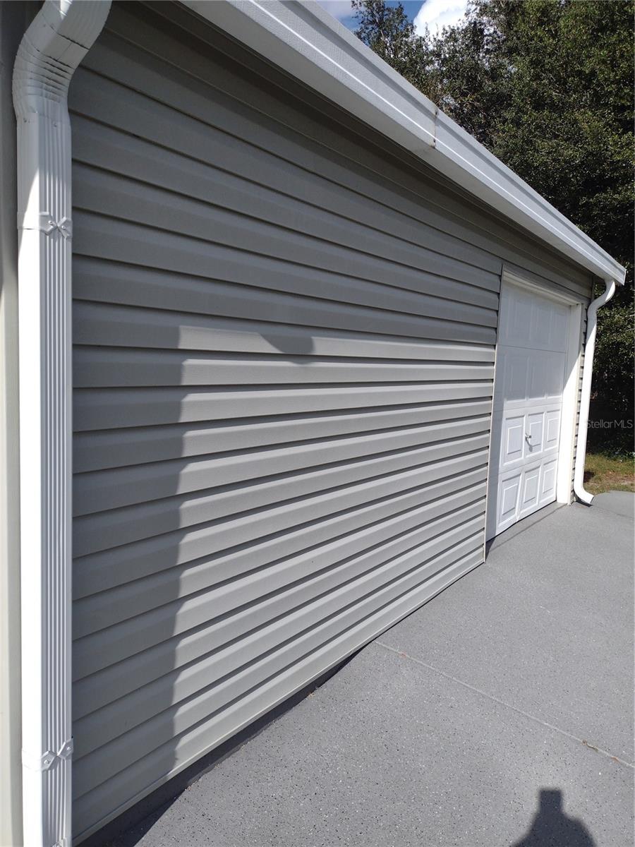 LADY LAKE ORANGE BLOSSOM GARDENS UNIT 09 - Residential Lease