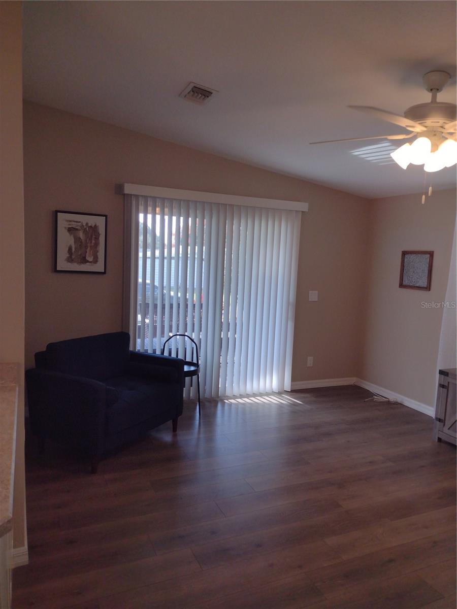 LADY LAKE ORANGE BLOSSOM GARDENS UNIT 09 - Residential Lease