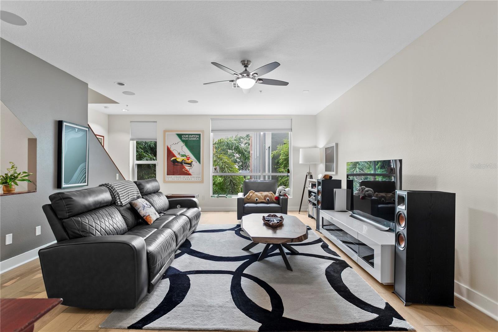 325 5TH AVENUE S 6
