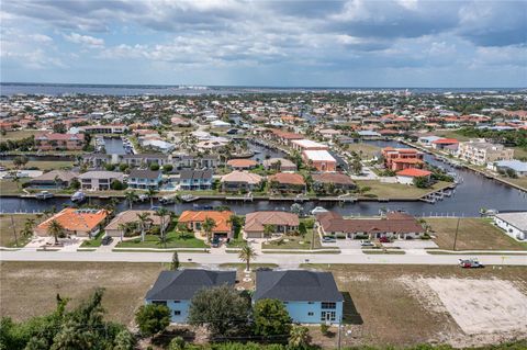 A home in PUNTA GORDA