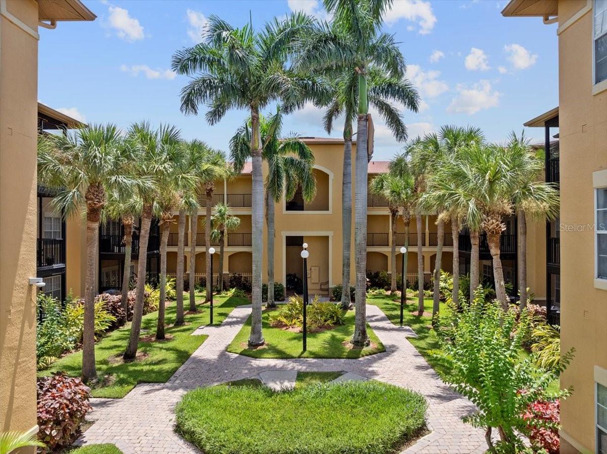 4333 BAYSIDE VILLAGE DRIVE 127