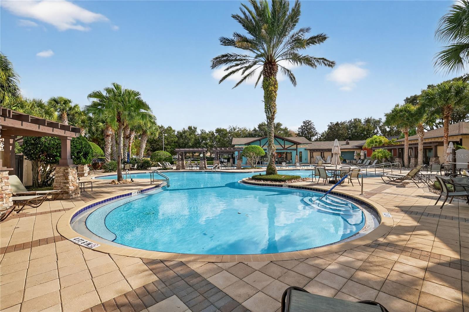 ARLINGTON RIDGE - Residential