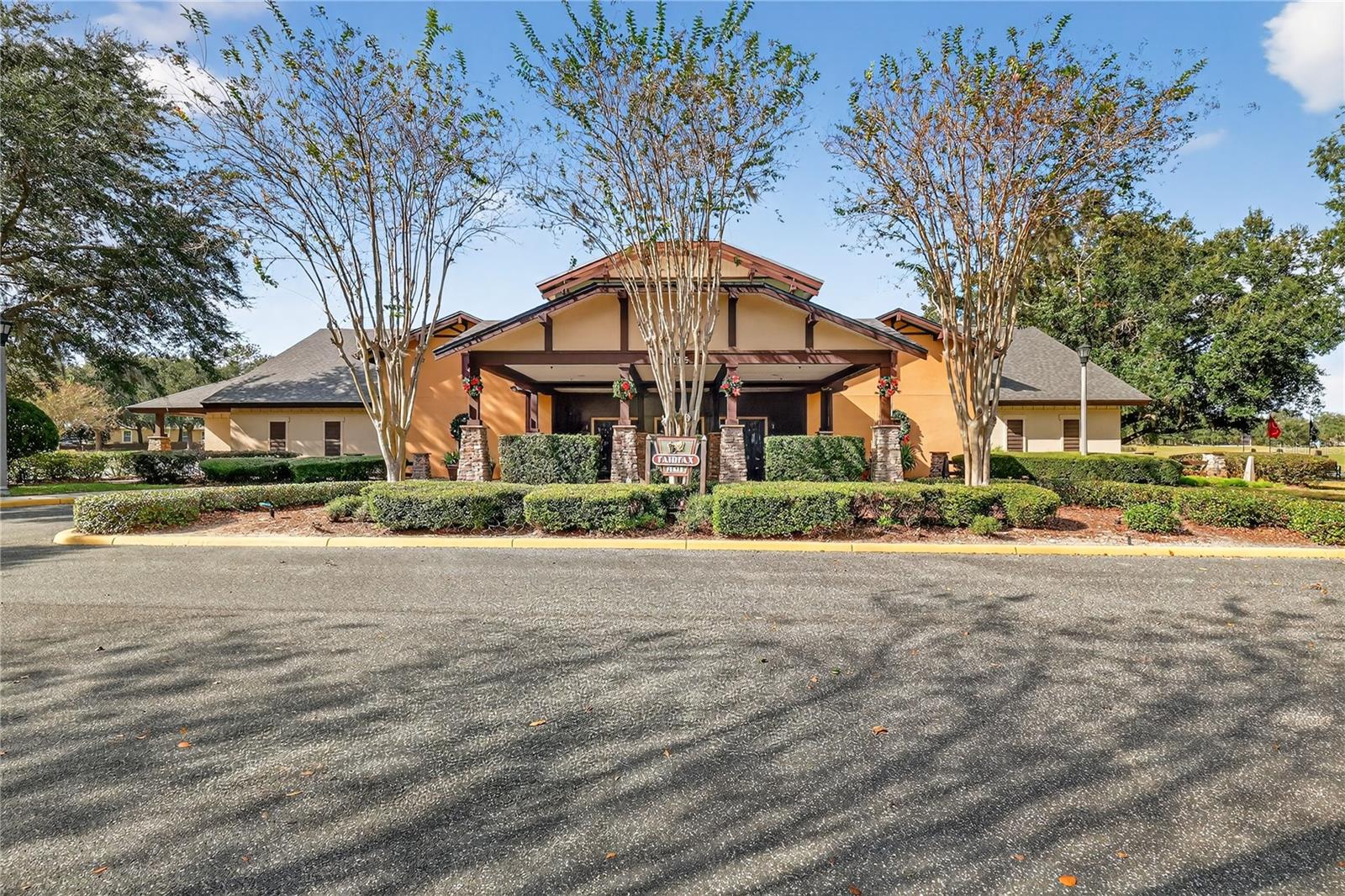 ARLINGTON RIDGE - Residential