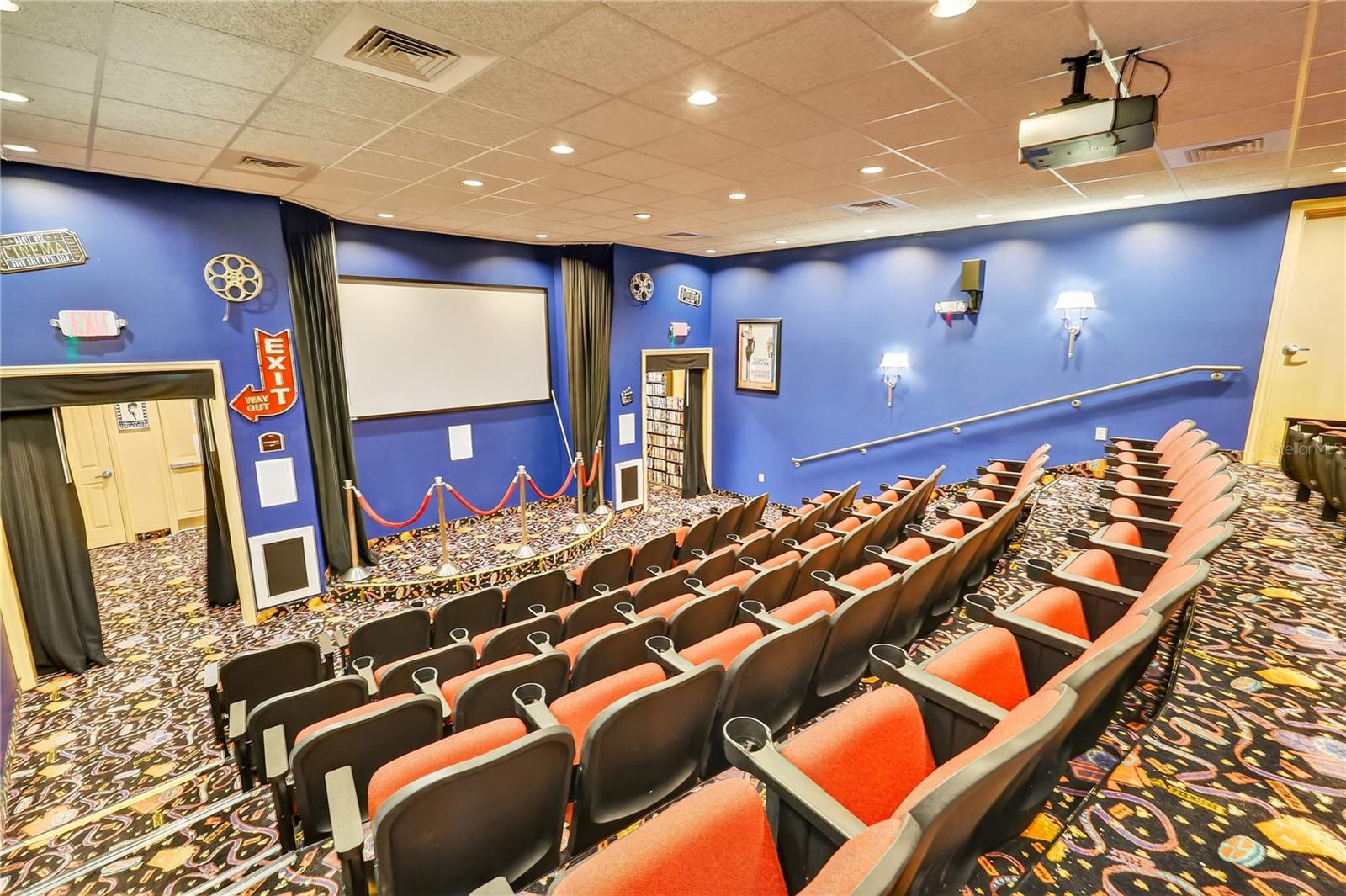 ARLINGTON RIDGE - Residential