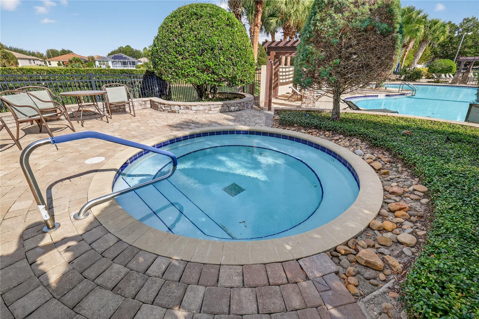 ARLINGTON RIDGE - Residential