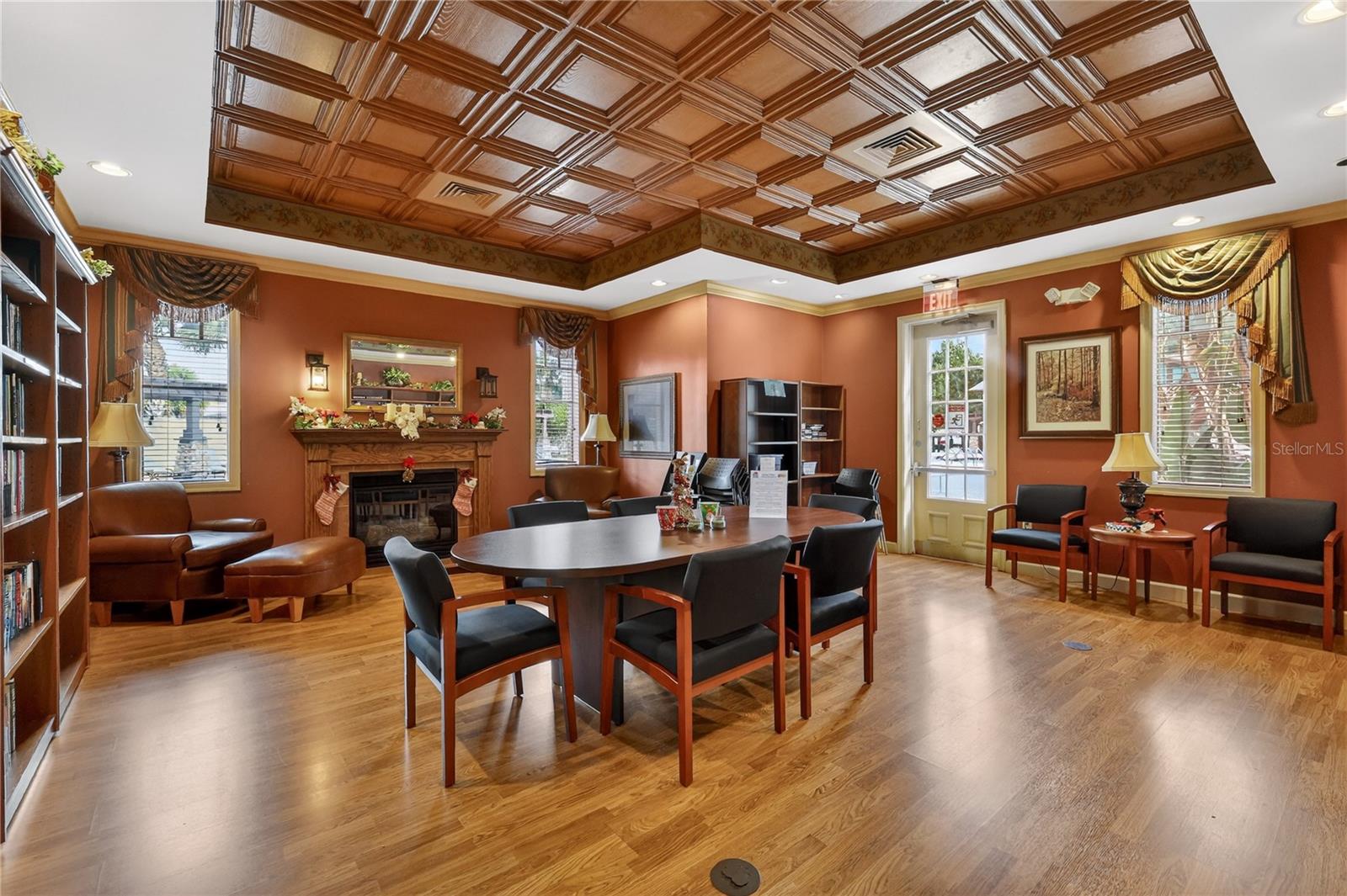 ARLINGTON RIDGE - Residential