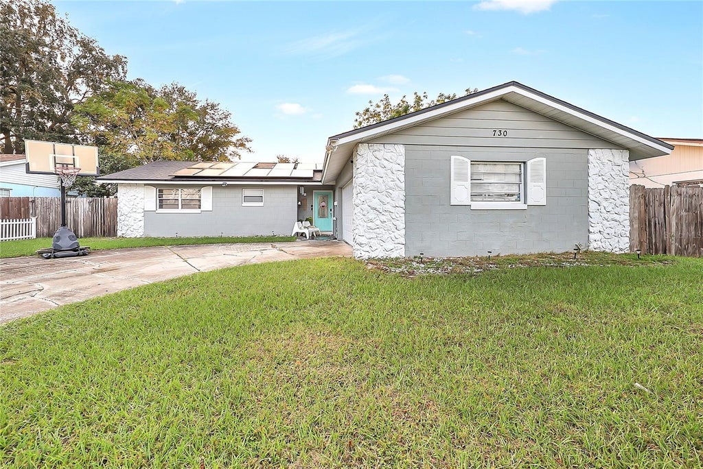 Photo of 730 Park Manor Drive, Orlando, FL 32825 (MLS # O6453206)