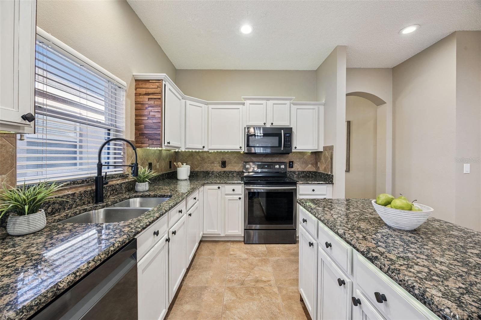 NORTHSHORE/LK HART PRCL 07-PH 02 - Residential