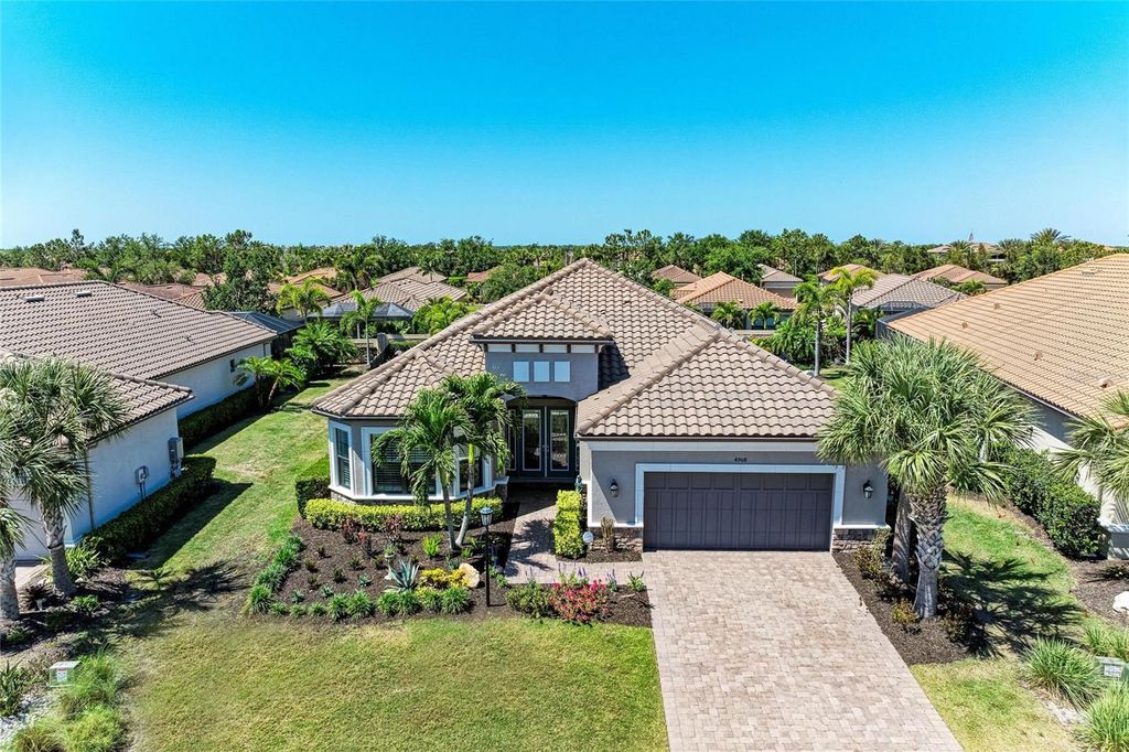 Photo of 4908 Tivoli Run, Bradenton, FL 34211 (MLS # A4649779)