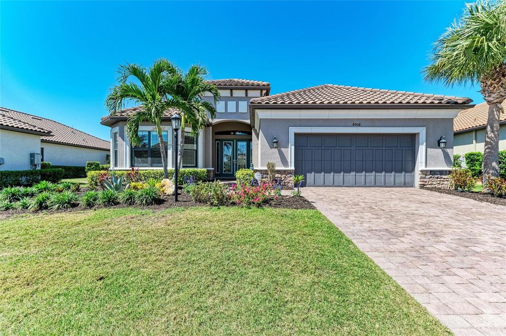 Photo of 4908 Tivoli Run, Bradenton, FL 34211 (MLS # A4649779)