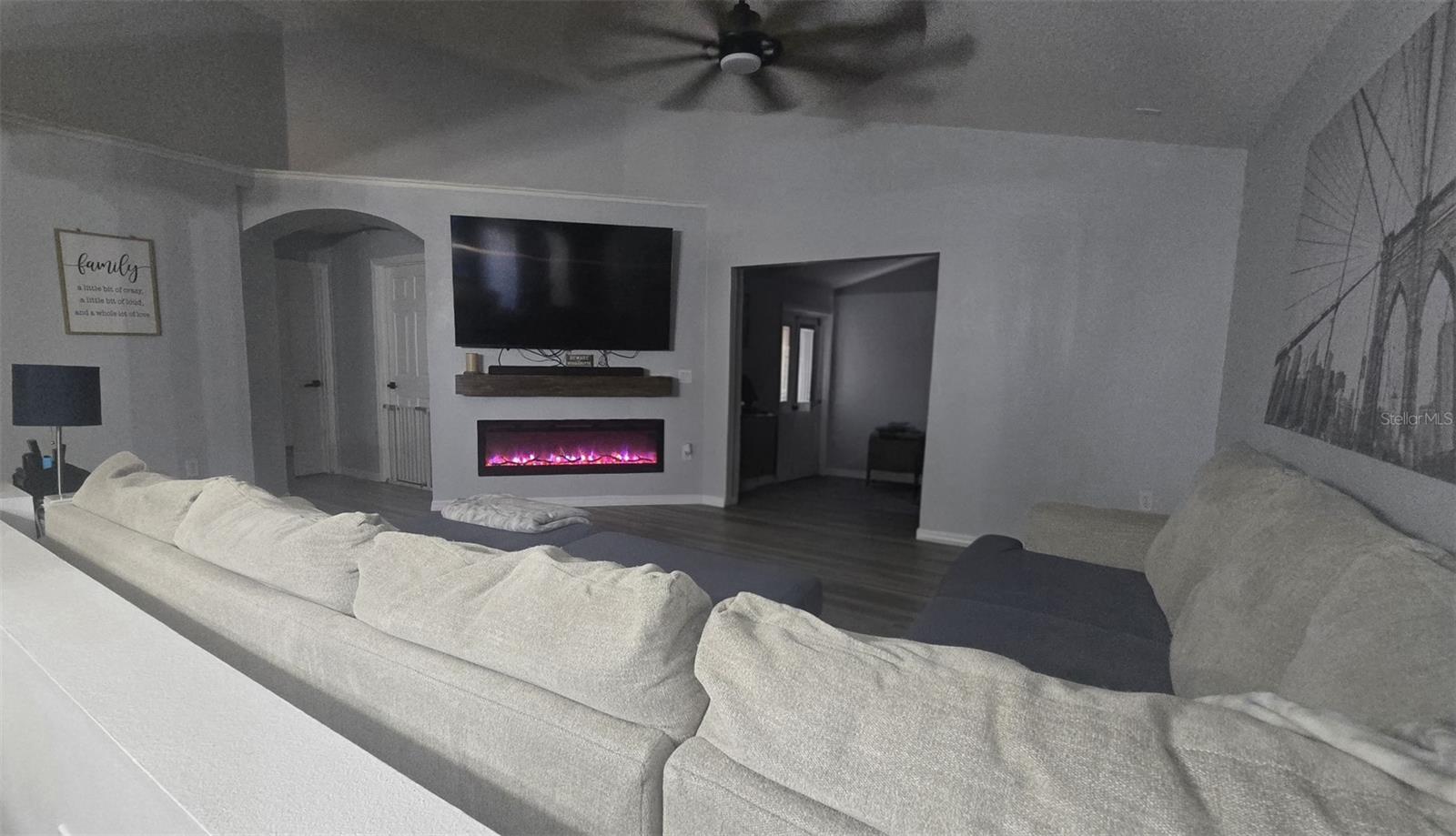 HERITAGE LAKES - Residential Lease