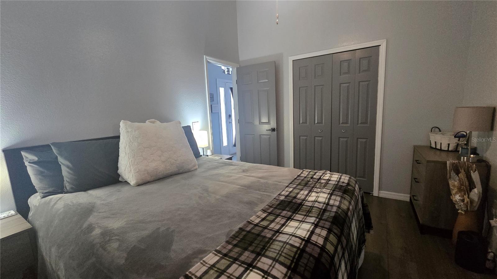 HERITAGE LAKES - Residential Lease