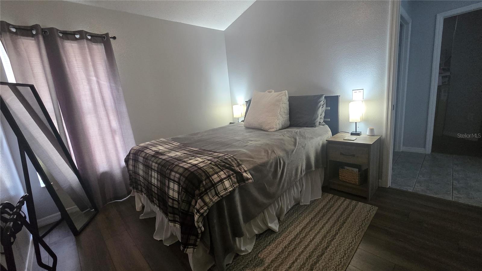 HERITAGE LAKES - Residential Lease