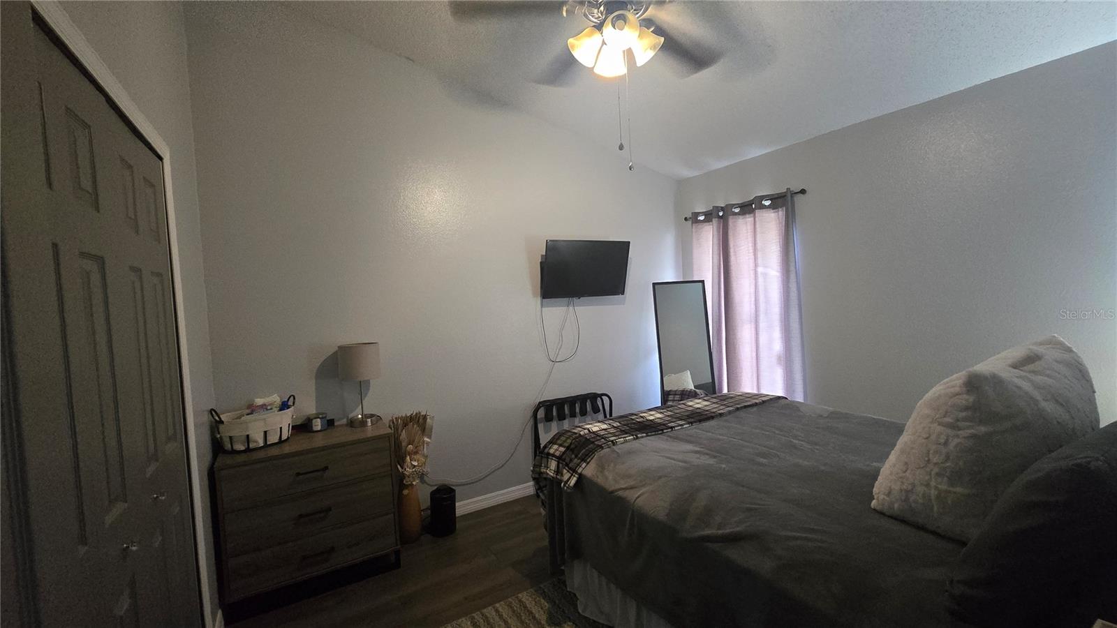 HERITAGE LAKES - Residential Lease