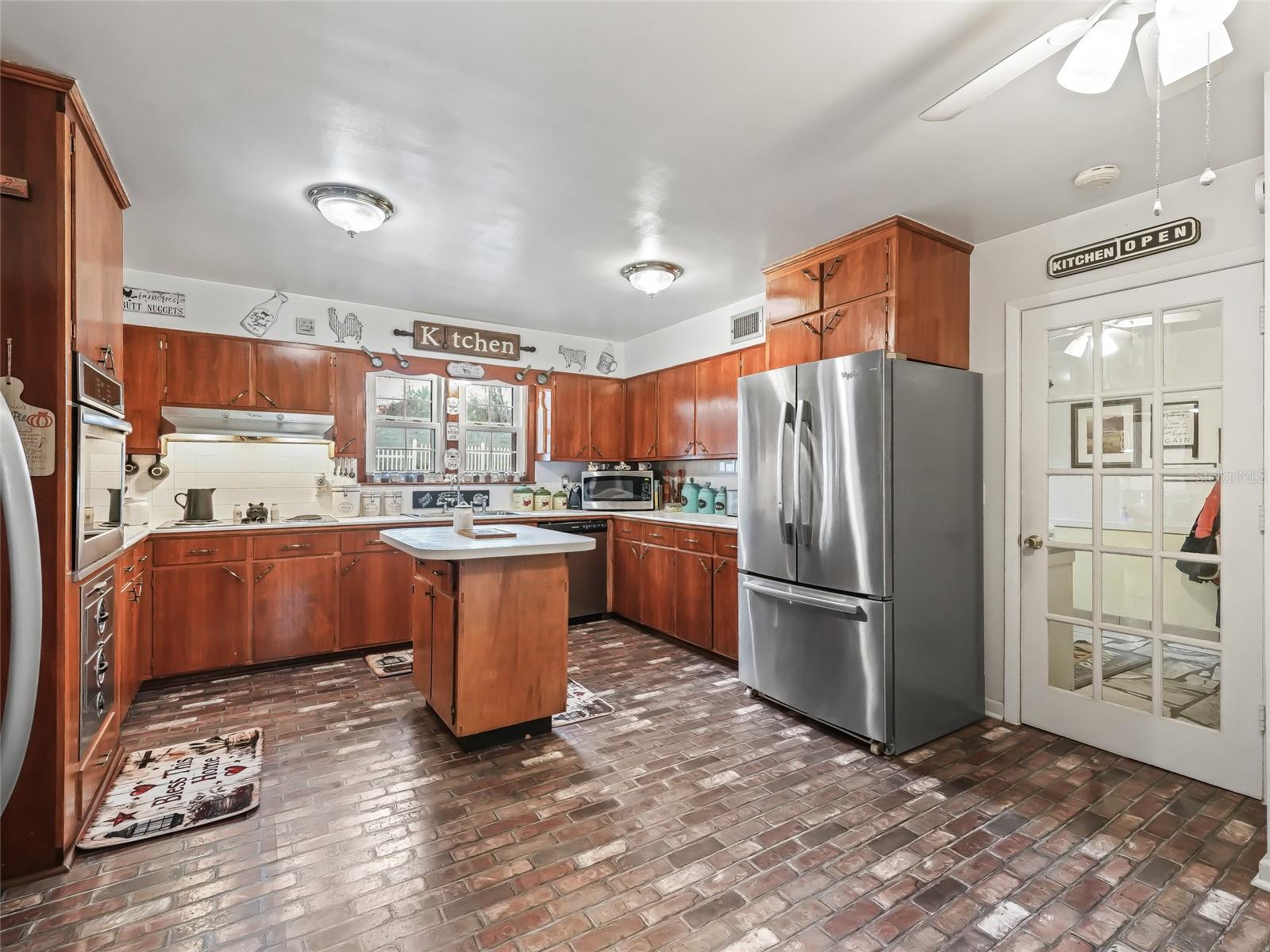 MCINTOSH - Residential