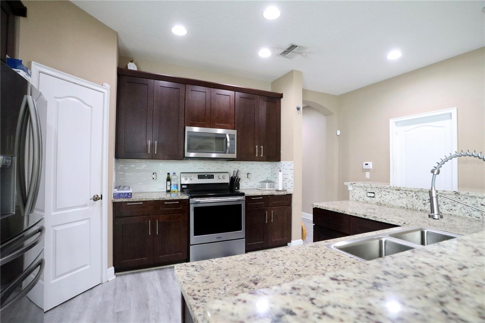 ENCLAVE/BERKSHIRE PARK B G H I - Residential