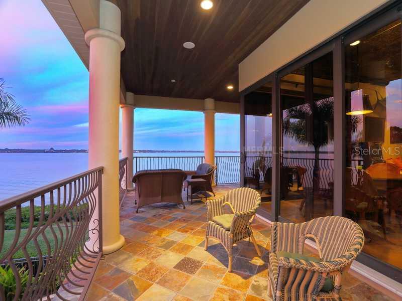 RIVERDALE - Residential