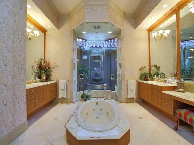 RIVERDALE - Residential