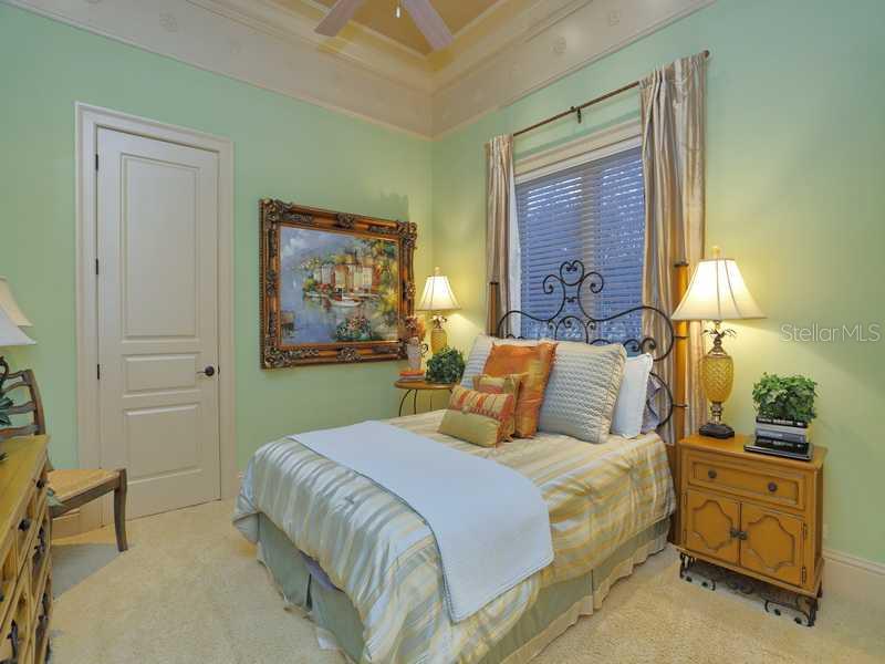 RIVERDALE - Residential