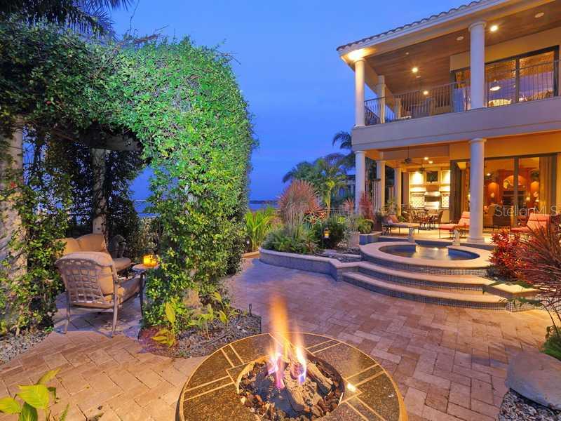 RIVERDALE - Residential